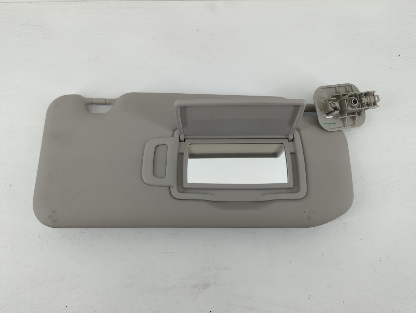 2020-2022 Nissan Sentra Sun Visor Shade Replacement Passenger Right Mirror Fits Fits 2020 2021 2022 OEM Used Auto Parts - Oe