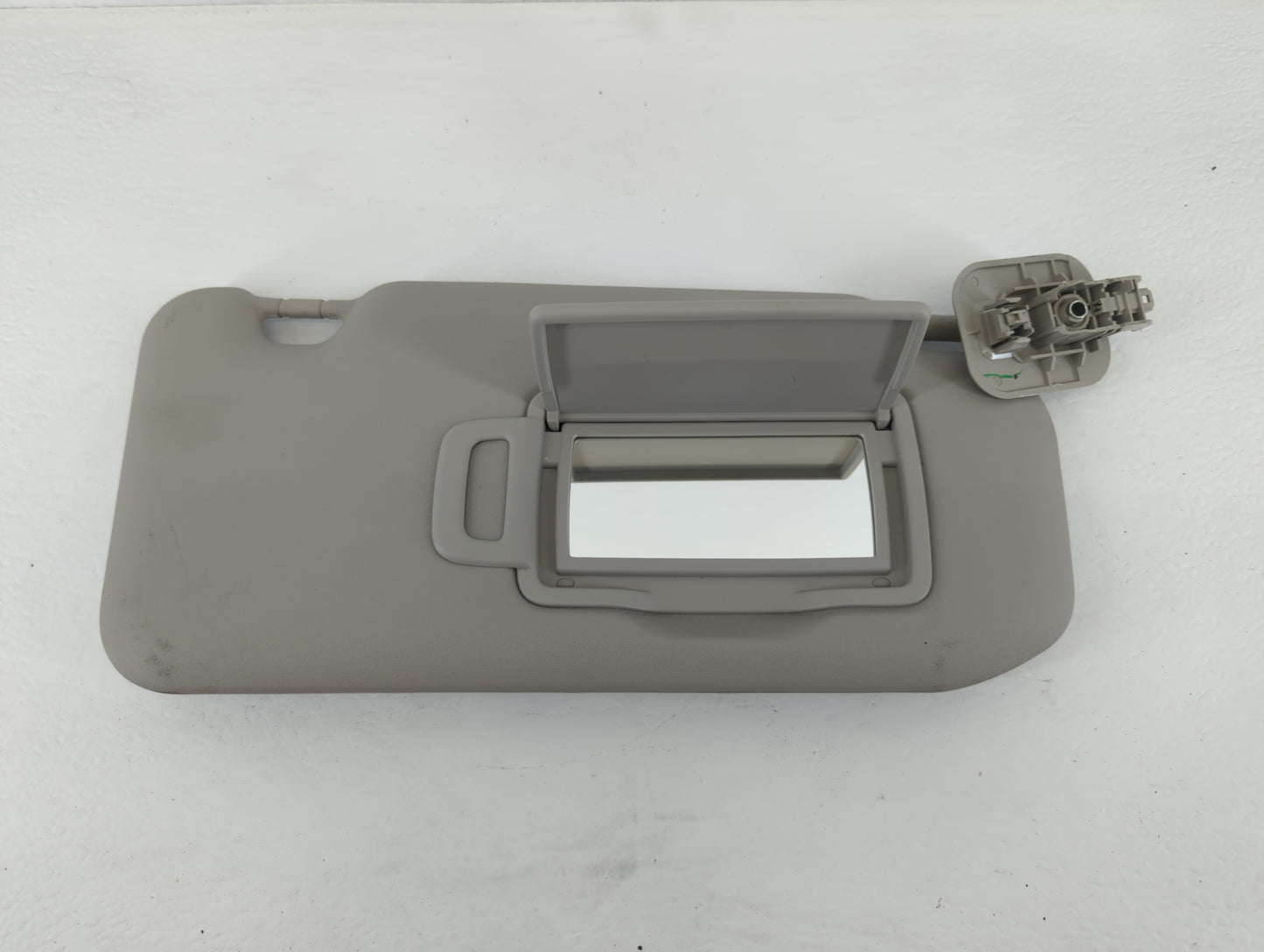 2020-2022 Nissan Sentra Sun Visor Shade Replacement Passenger Right Mirror Fits Fits 2020 2021 2022 OEM Used Auto Parts - Oe
