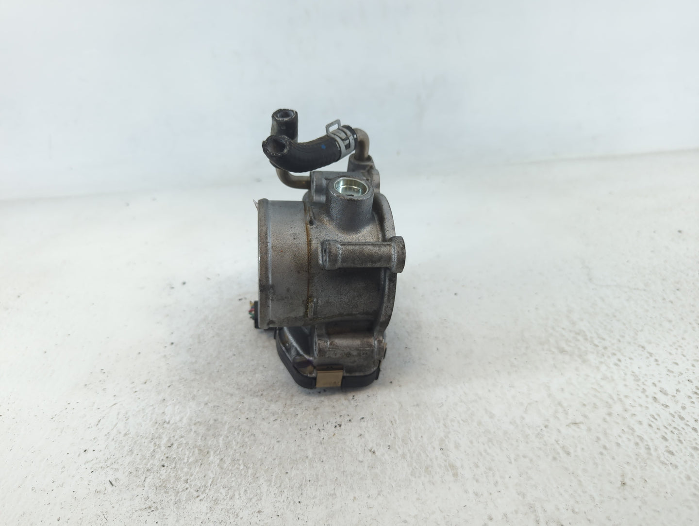 2020-2022 Nissan Sentra Throttle Body P/N:6LA60-01 A Fits Fits 2020 2021 2022 OEM Used Auto Parts - Oemusedautoparts1.com