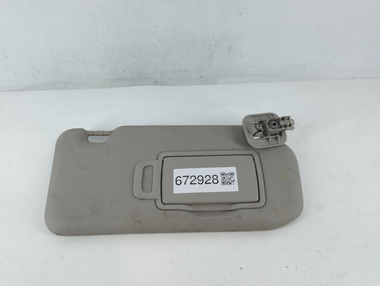 2020-2022 Nissan Sentra Sun Visor Shade Replacement Passenger Right Mirror Fits Fits 2020 2021 2022 OEM Used Auto Parts - Oe