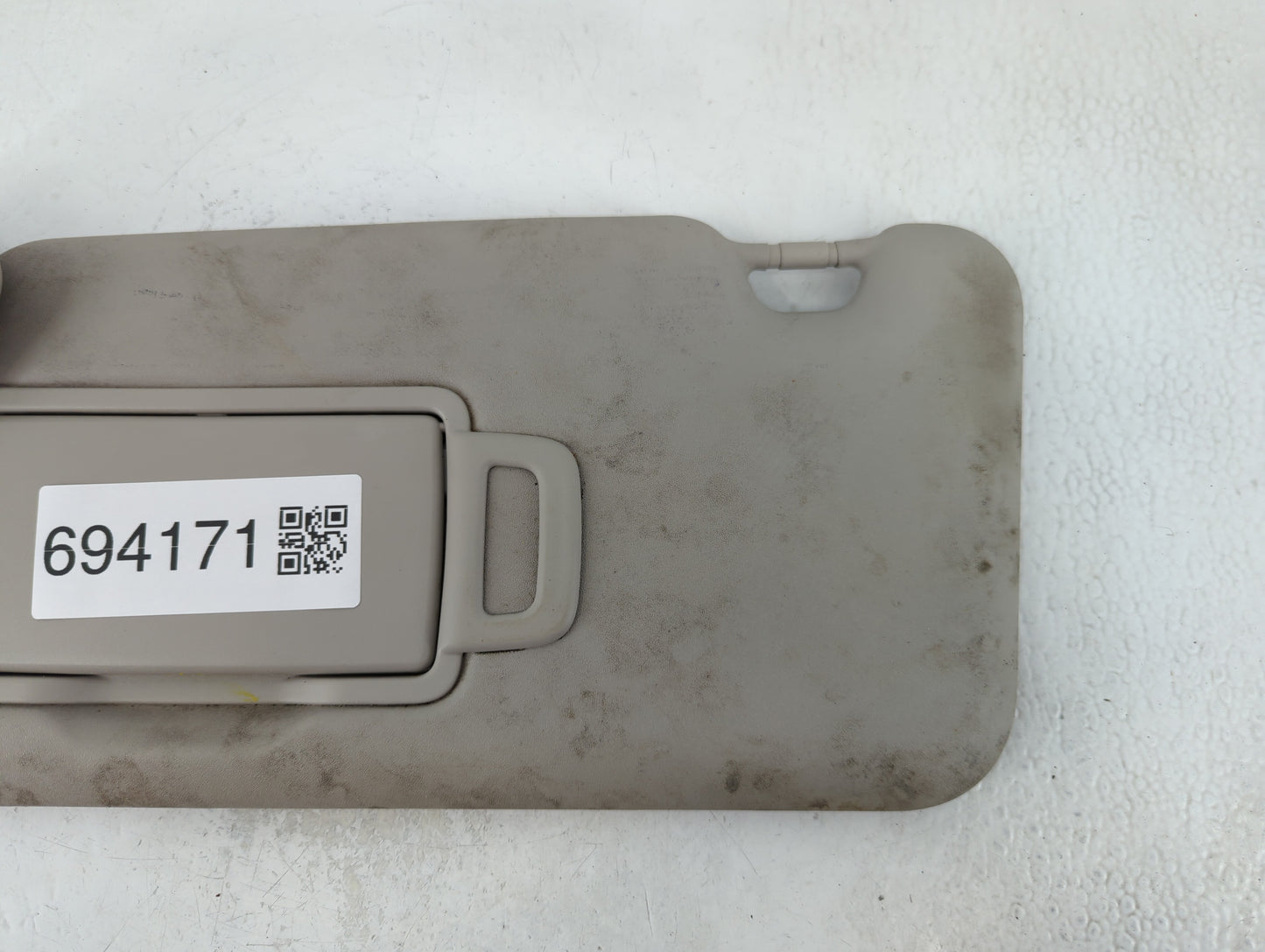 2020-2022 Nissan Sentra Sun Visor Shade Replacement Passenger Right Mirror Fits Fits 2020 2021 2022 OEM Used Auto Parts - Oe