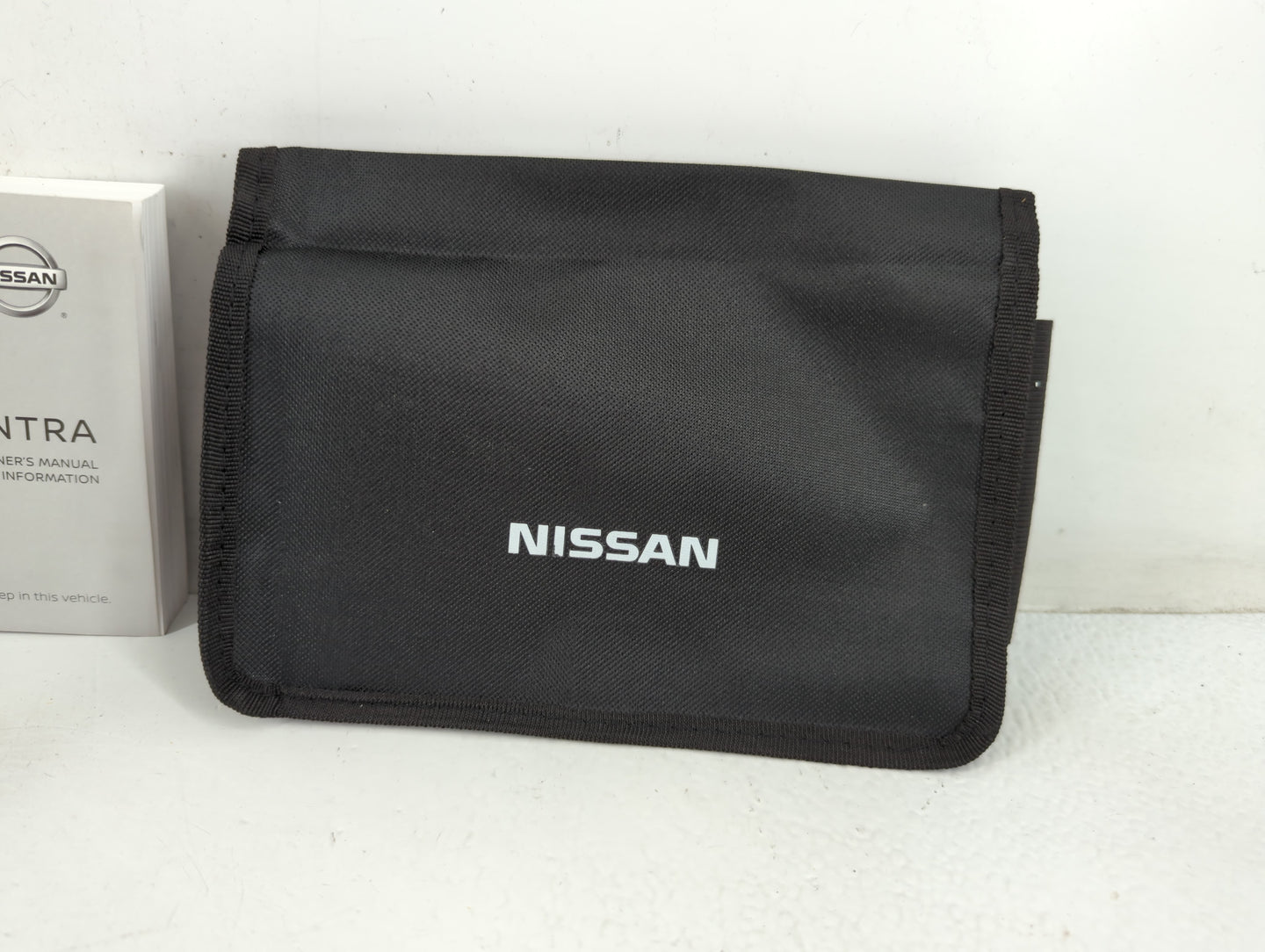 2020 Nissan Sentra Owners Manual Book Guide P/N:OM20EM 0B18U0 OEM Used Auto Parts - Oemusedautoparts1.com