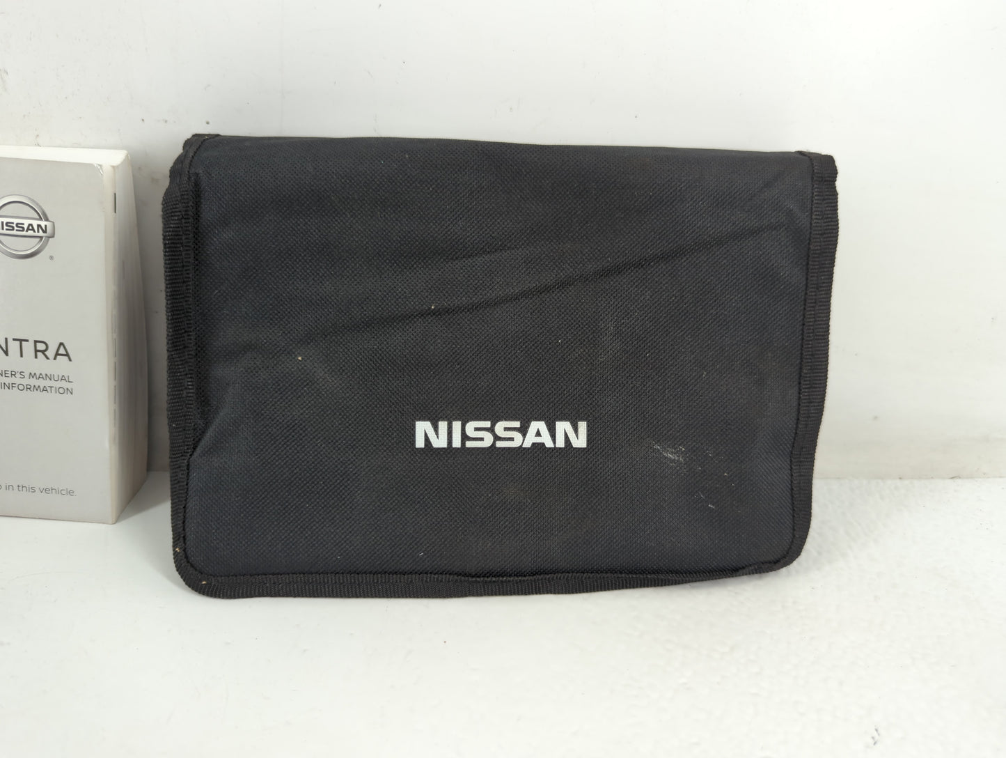 2020 Nissan Sentra Owners Manual Book Guide P/N:OM20EM 0B18U0 OEM Used Auto Parts - Oemusedautoparts1.com