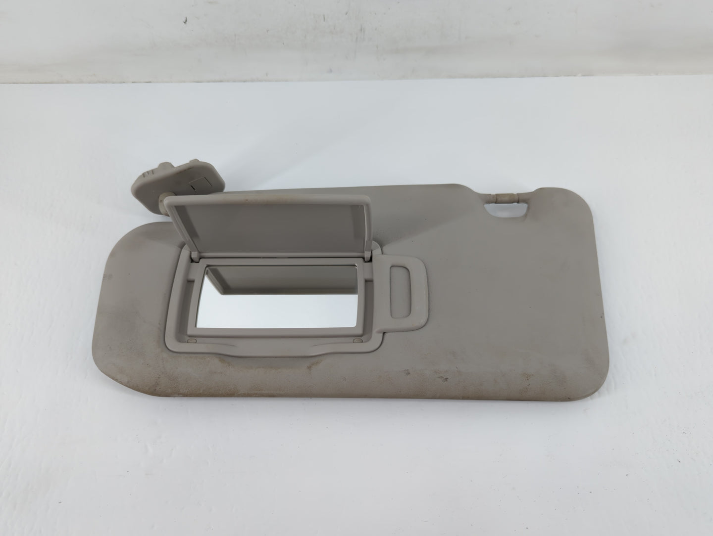 2020-2022 Nissan Sentra Sun Visor Shade Replacement Passenger Right Mirror Fits Fits 2020 2021 2022 OEM Used Auto Parts - Oe