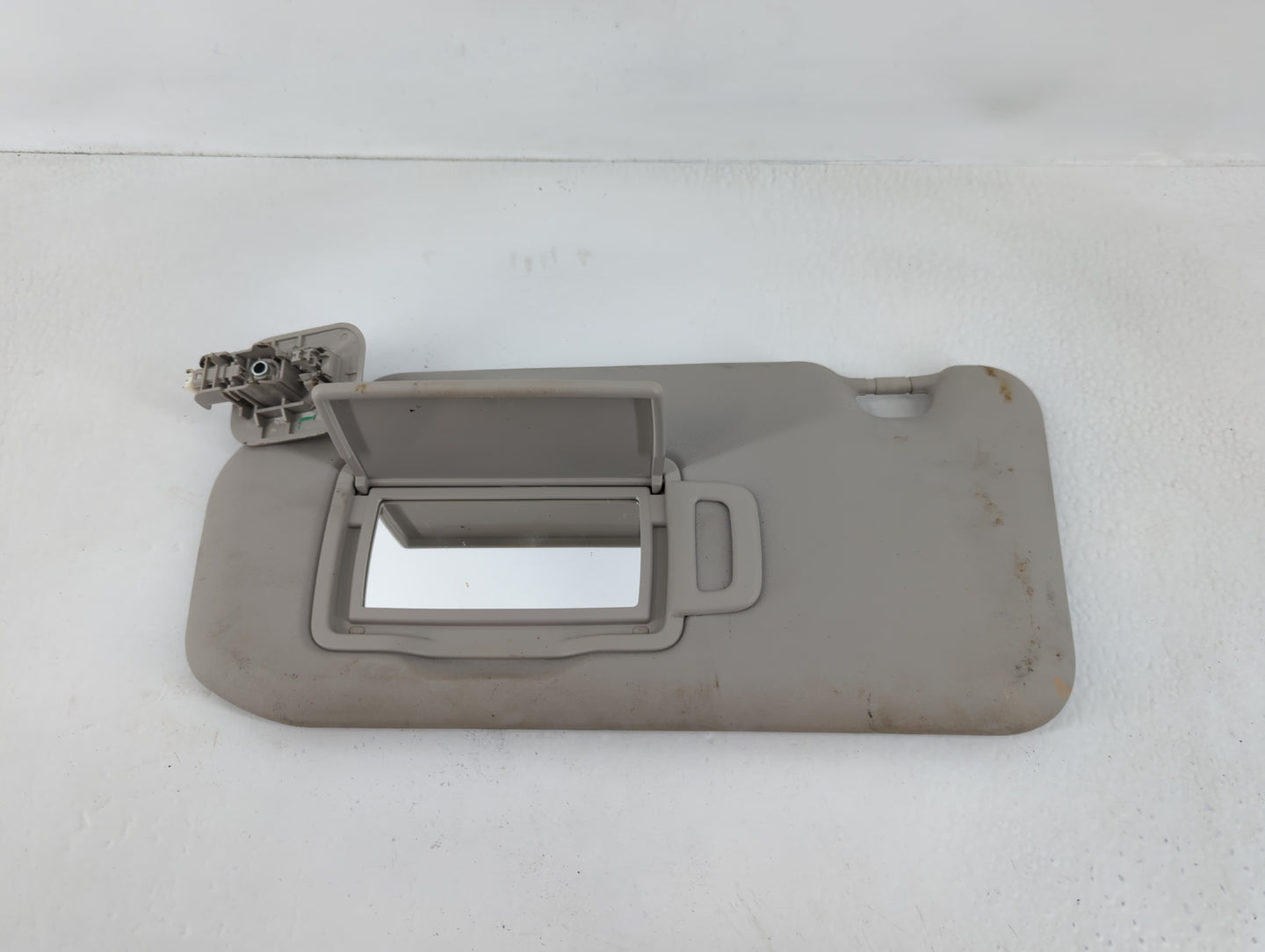 2020-2022 Nissan Sentra Sun Visor Shade Replacement Passenger Right Mirror Fits Fits 2020 2021 2022 OEM Used Auto Parts - Oe