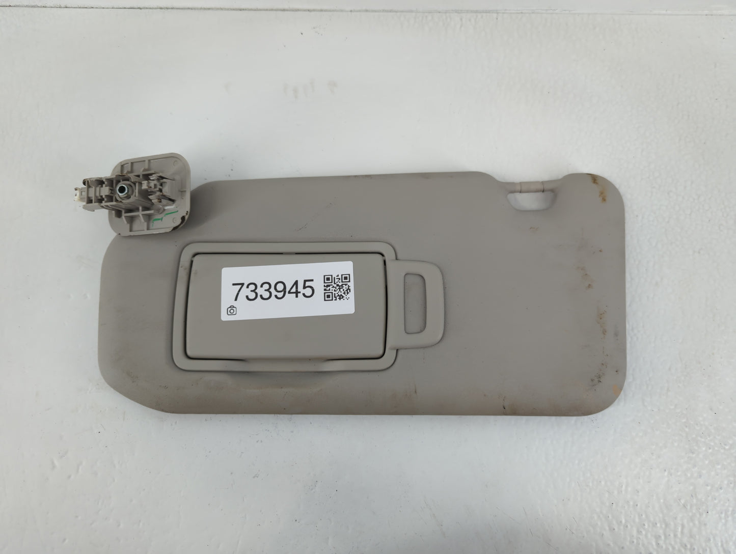 2020-2022 Nissan Sentra Sun Visor Shade Replacement Passenger Right Mirror Fits Fits 2020 2021 2022 OEM Used Auto Parts - Oe