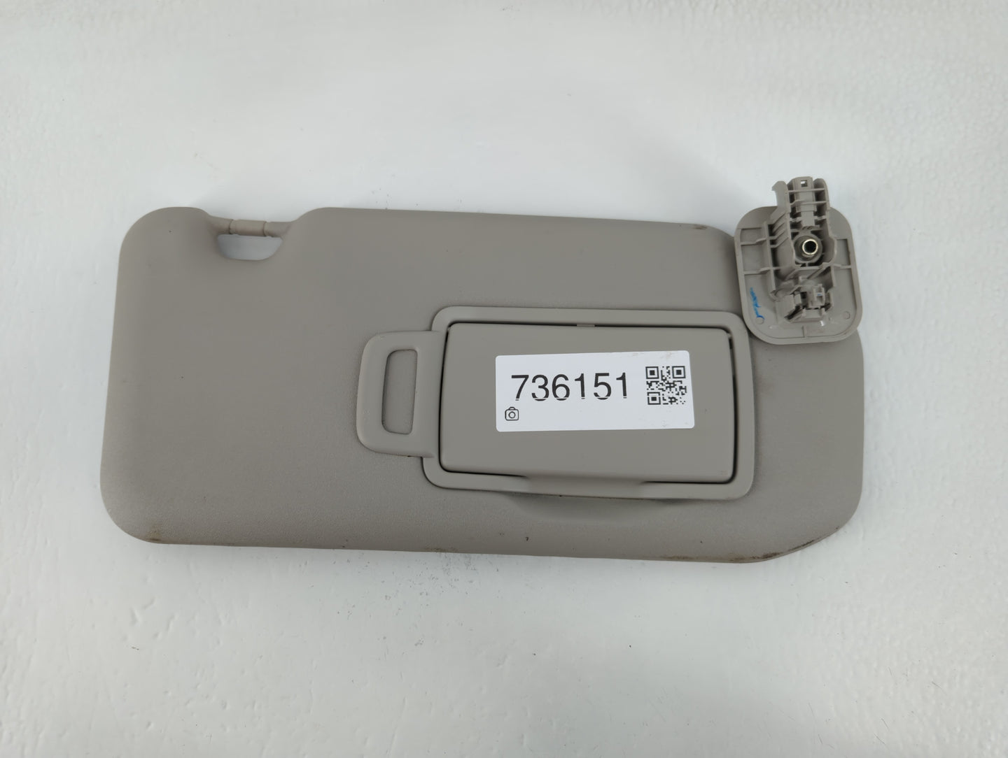 2020-2022 Nissan Sentra Sun Visor Shade Replacement Passenger Right Mirror Fits Fits 2020 2021 2022 OEM Used Auto Parts - Oe