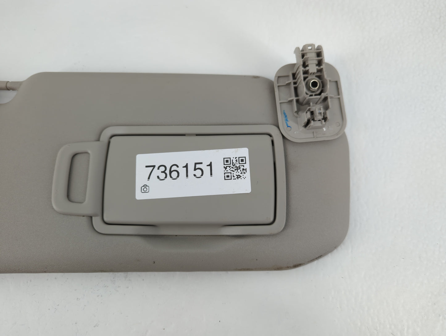 2020-2022 Nissan Sentra Sun Visor Shade Replacement Passenger Right Mirror Fits Fits 2020 2021 2022 OEM Used Auto Parts - Oe