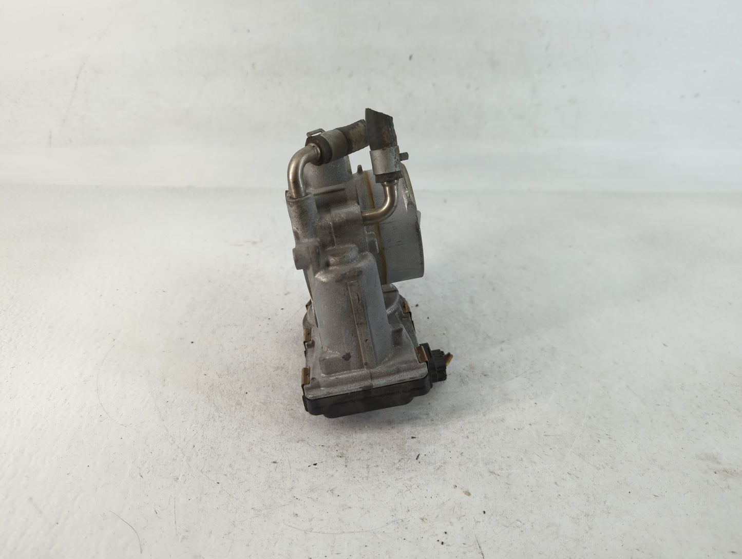 2020-2022 Nissan Sentra Throttle Body P/N:6LA60-01 A Fits Fits 2020 2021 2022 OEM Used Auto Parts - Oemusedautoparts1.com