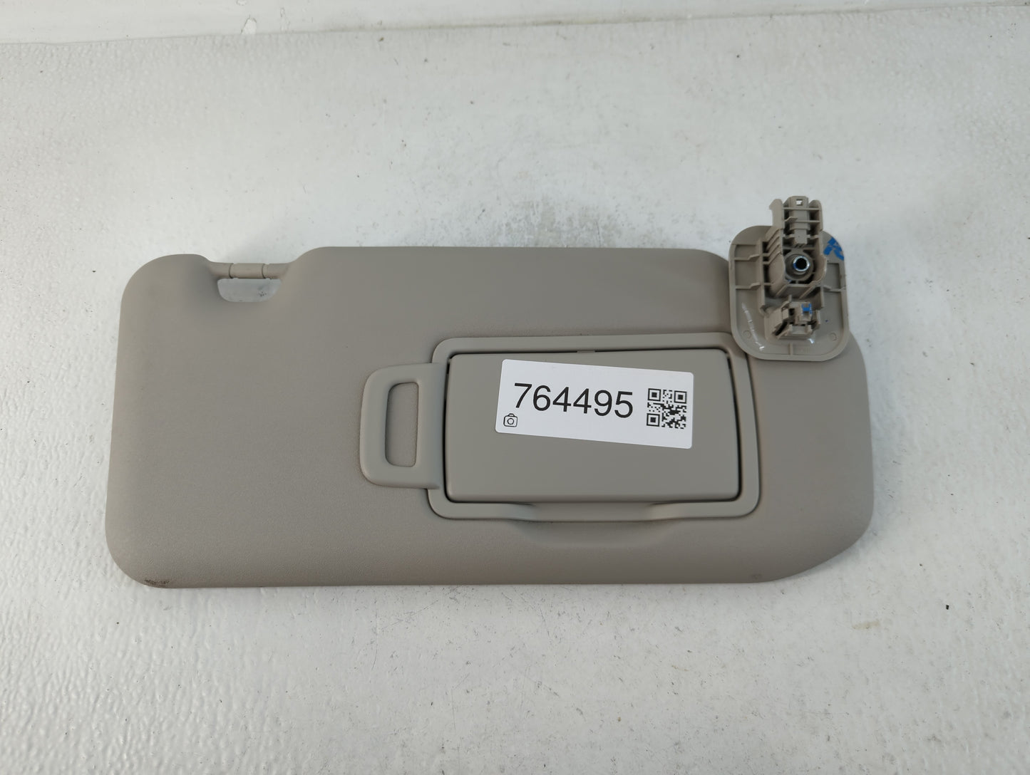 2020-2022 Nissan Sentra Sun Visor Shade Replacement Passenger Right Mirror Fits Fits 2020 2021 2022 OEM Used Auto Parts - Oe