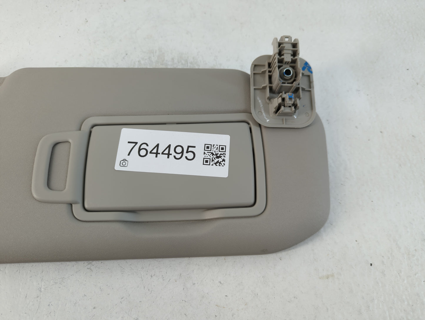 2020-2022 Nissan Sentra Sun Visor Shade Replacement Passenger Right Mirror Fits Fits 2020 2021 2022 OEM Used Auto Parts - Oe