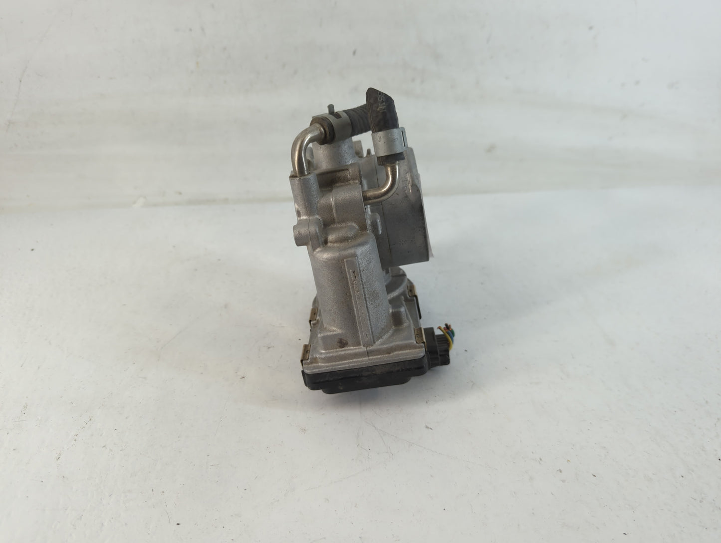 2020-2022 Nissan Sentra Throttle Body P/N:6LA60-01 A Fits Fits 2020 2021 2022 OEM Used Auto Parts - Oemusedautoparts1.com