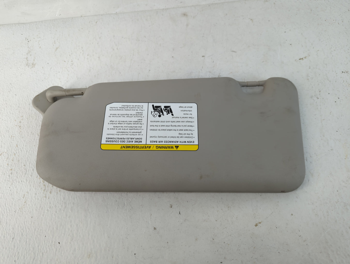2020-2022 Nissan Sentra Sun Visor Shade Replacement Passenger Right Mirror Fits Fits 2020 2021 2022 OEM Used Auto Parts - Oe