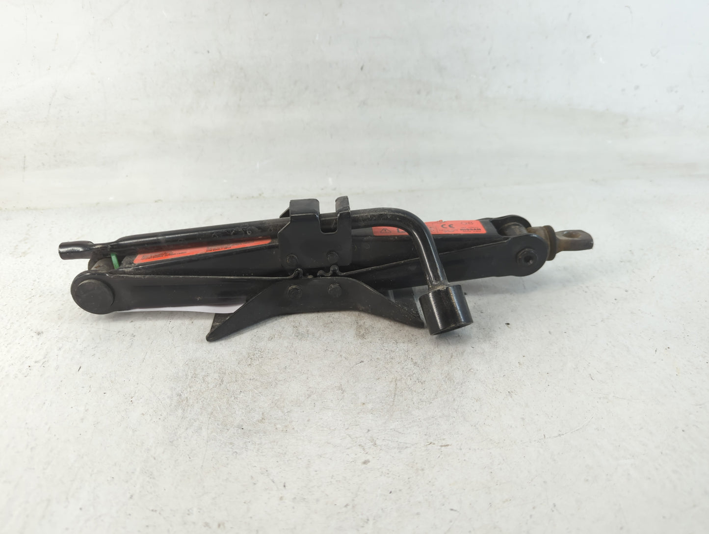 2020 Nissan Sentra Spare Scissor Car Jack - Oemusedautoparts1.com