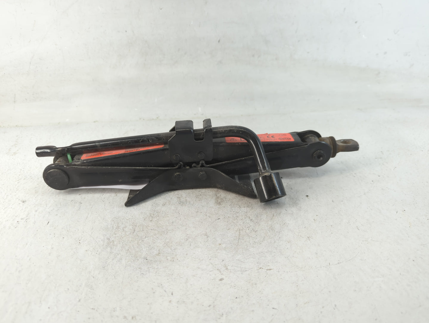 2020 Nissan Sentra Spare Scissor Car Jack - Oemusedautoparts1.com