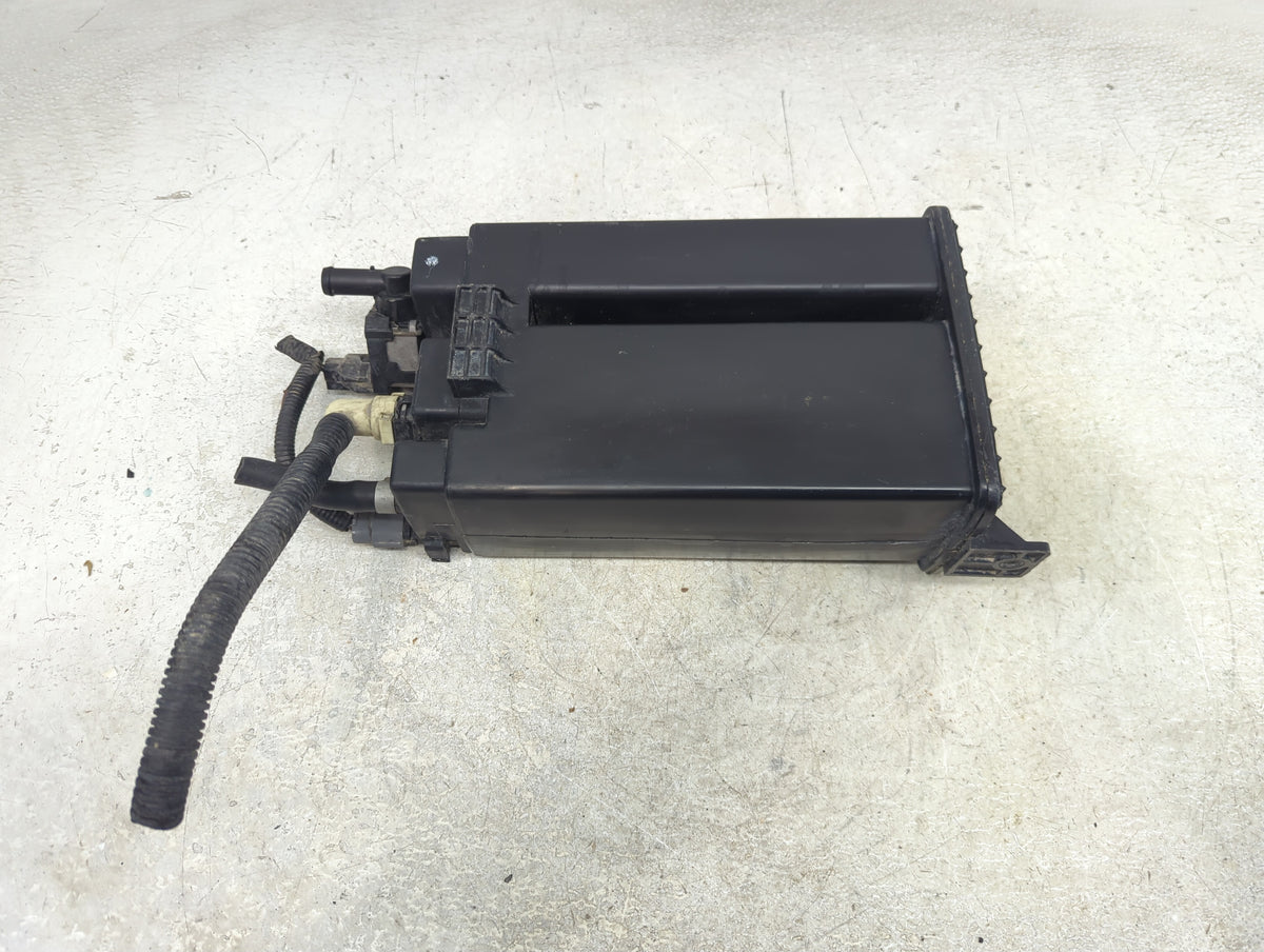2020 Nissan Titan Fuel Vapor Charcoal Canister - Oemusedautoparts1.com