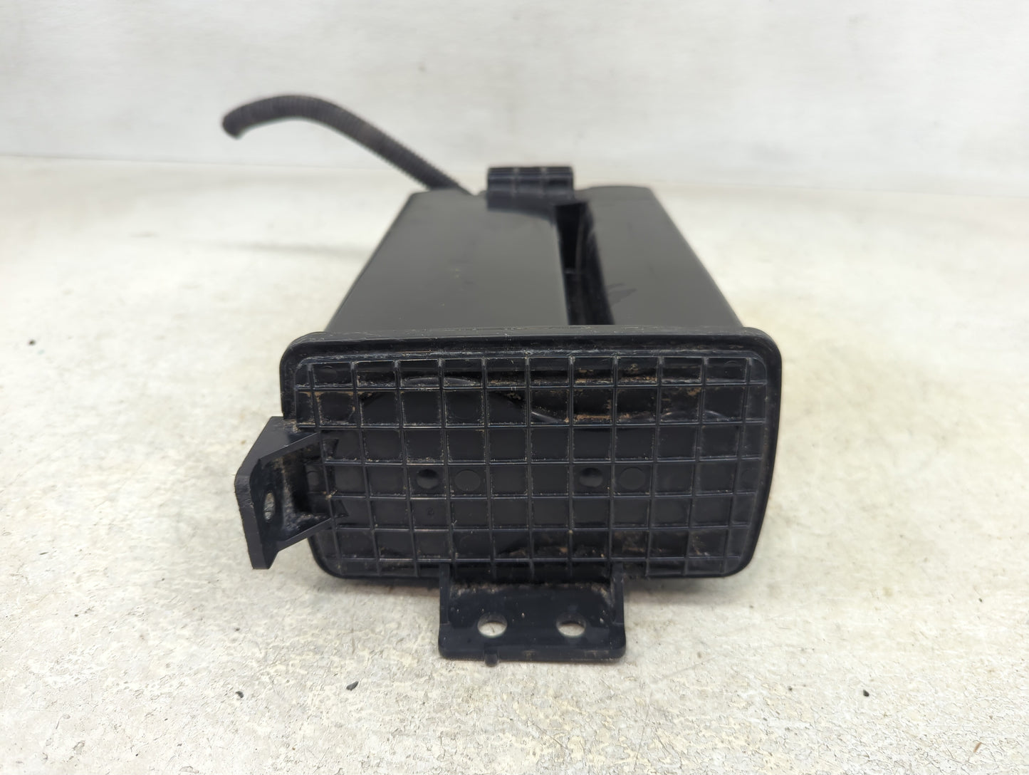 2020 Nissan Titan Fuel Vapor Charcoal Canister - Oemusedautoparts1.com