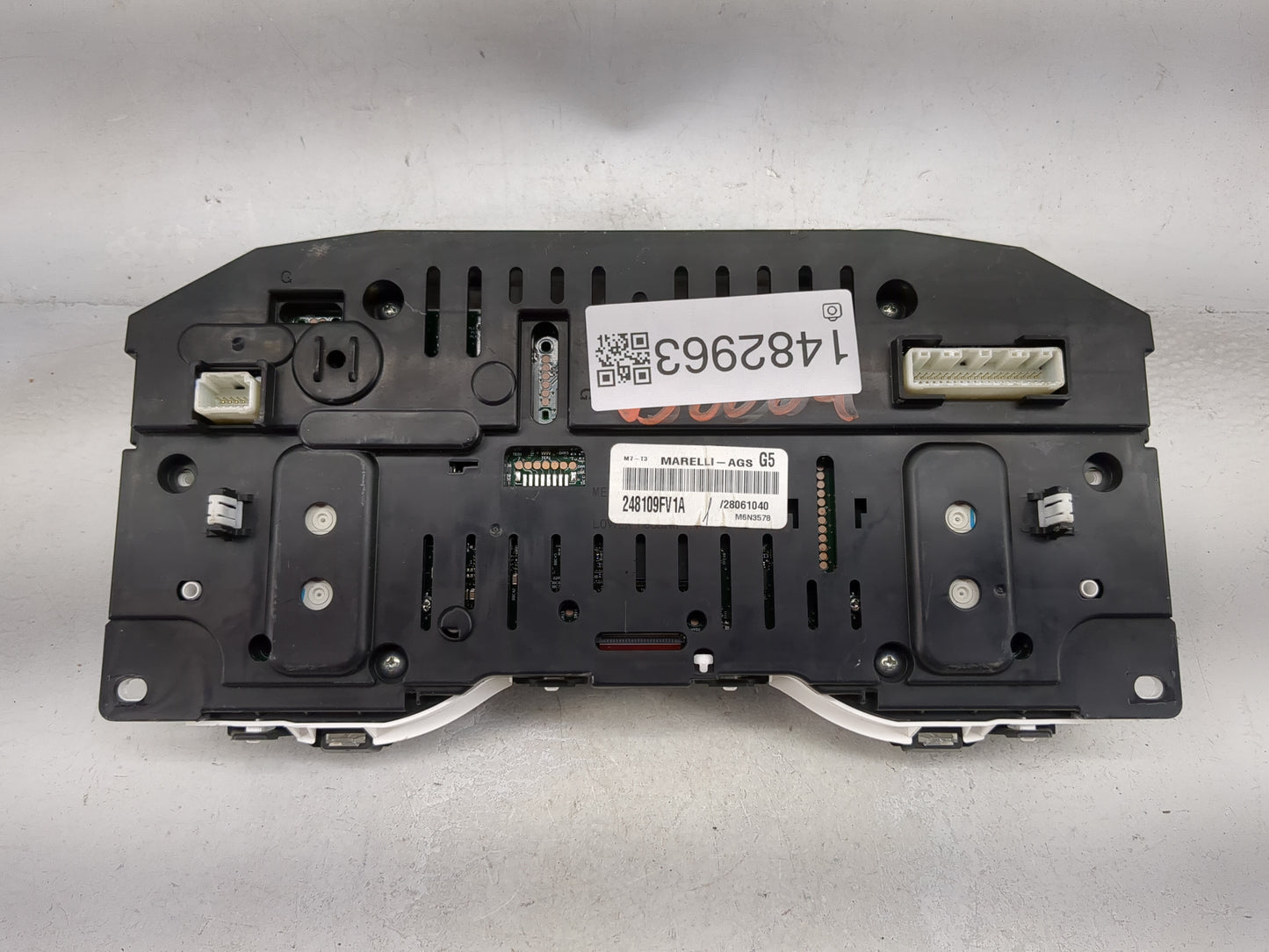 2019-2021 Nissan Titan Instrument Cluster Speedometer Gauges P/N:248109FV1A 28061040, M6N3578 Miles: Fits Fits 2019 2020 202