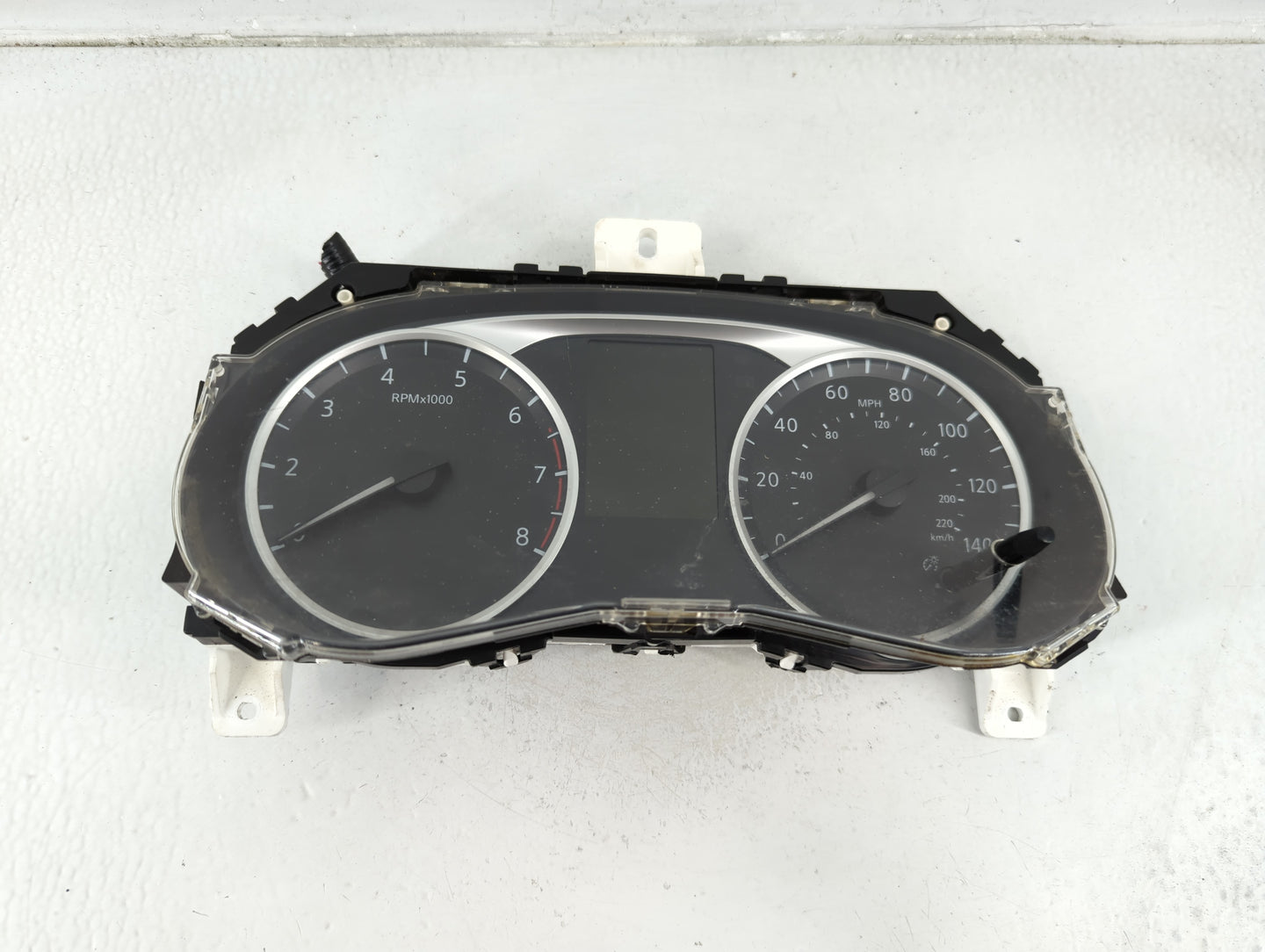 2020-2022 Nissan Versa Instrument Cluster Speedometer Gauges P/N:248J05EE2A Fits Fits 2020 2021 2022 OEM Used Auto Parts - O