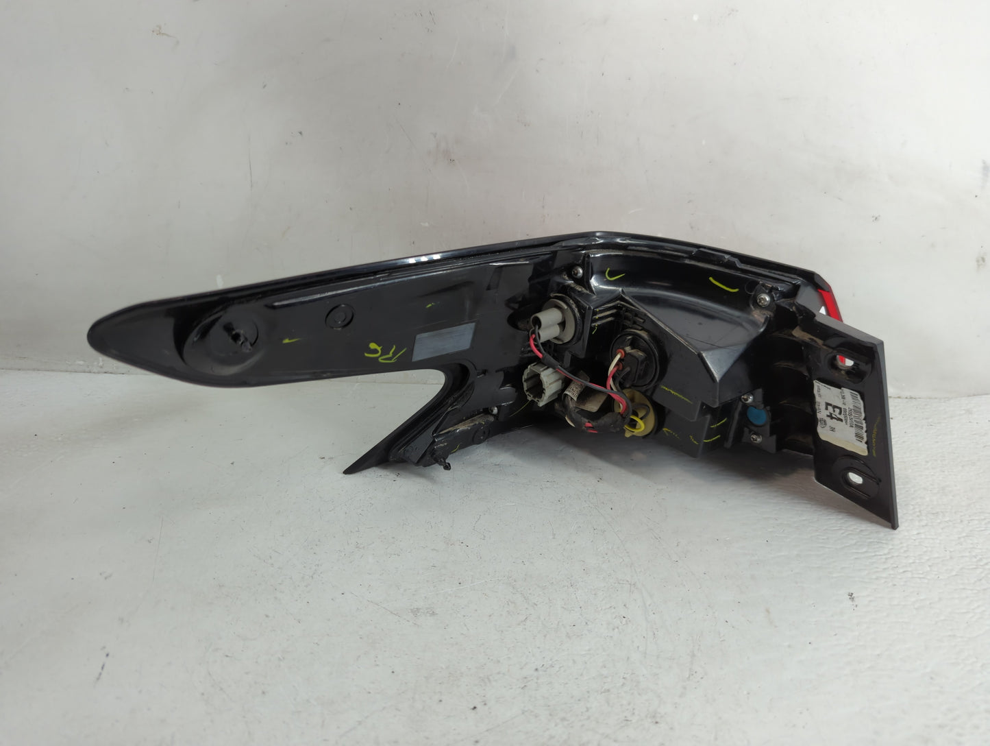 2020-2022 Nissan Versa Tail Light Assembly Passenger Right OEM Fits Fits 2020 2021 2022 OEM Used Auto Parts - Oemusedautopar