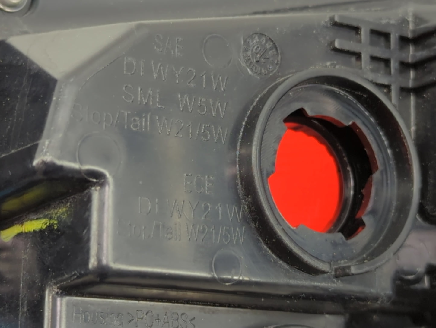 2020-2022 Nissan Versa Tail Light Assembly Driver Left OEM P/N:26555 5EE0A Fits Fits 2020 2021 2022 OEM Used Auto Parts - Oe