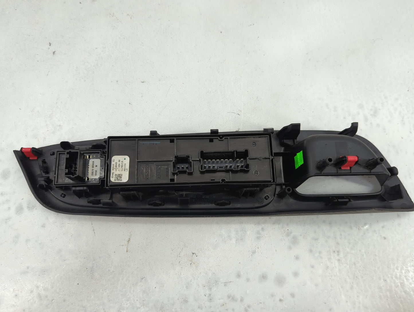 2020-2022 Nissan Versa Master Power Window Switch Replacement Driver Side Left P/N:25401 5EA1A 25570 5RA0A Fits OEM Used Aut