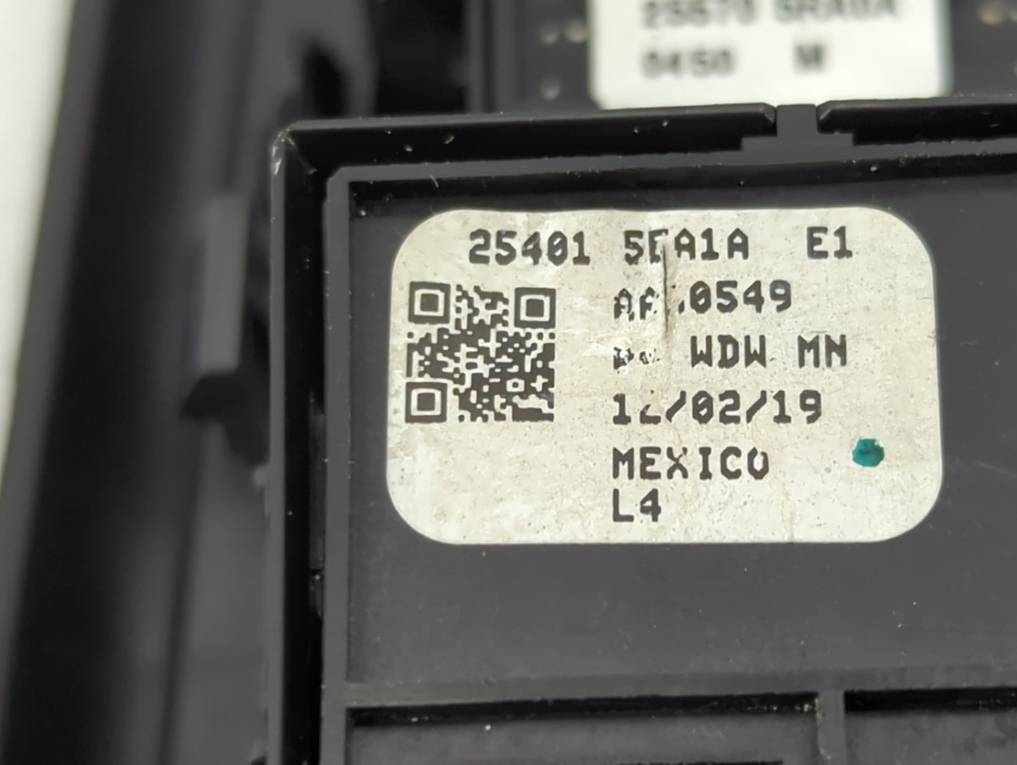 2020-2022 Nissan Versa Master Power Window Switch Replacement Driver Side Left P/N:25401 5EA1A 25570 5RA0A Fits OEM Used Aut
