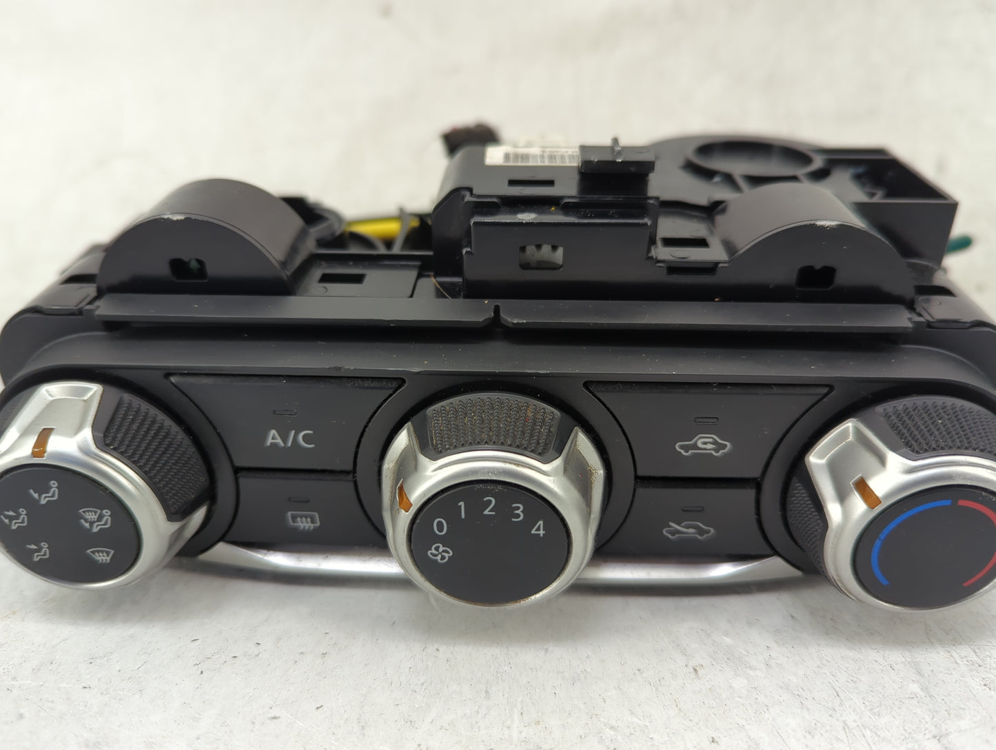 2020-2022 Nissan Versa Climate Control Module Temperature AC/Heater Replacement P/N:T92529A Fits Fits 2019 2020 2021 2022 OE