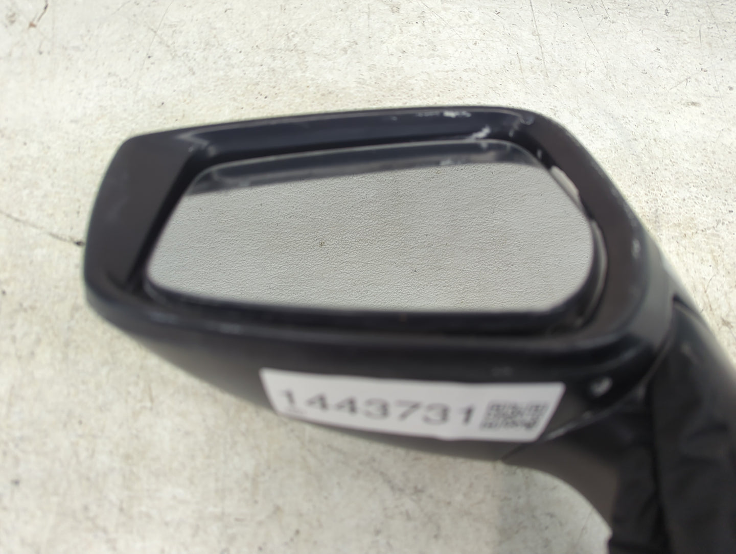 2020-2022 Nissan Versa Driver Side View Mirror - Left Door Mirror OEM Used - Oemusedautoparts1.com