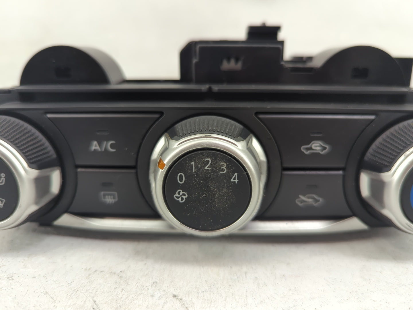 2020 Nissan Versa Climate Control Module Temperature AC/Heater Replacement P/N:MTU PCP049 Fits OEM Used Auto Parts - Oemused