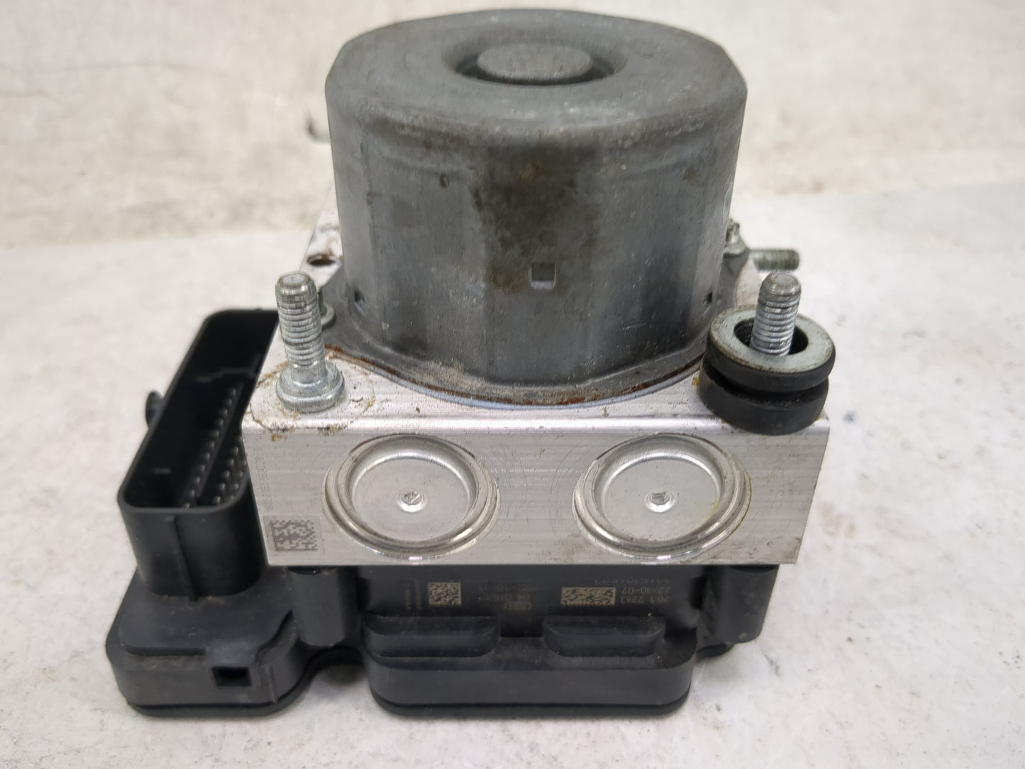 2020-2022 Nissan Versa ABS Pump Control Module Replacement P/N:47660 5ES0B 970 019 Fits Fits 2020 2021 2022 OEM Used Auto Pa