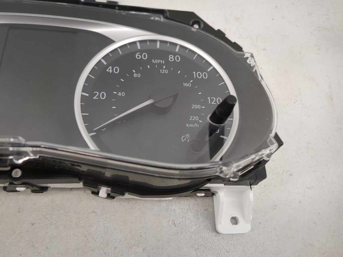 2020-2022 Nissan Versa Instrument Cluster Speedometer Gauges P/N:248105EE2A Miles: Fits Fits 2020 2021 2022 OEM Used Auto Pa