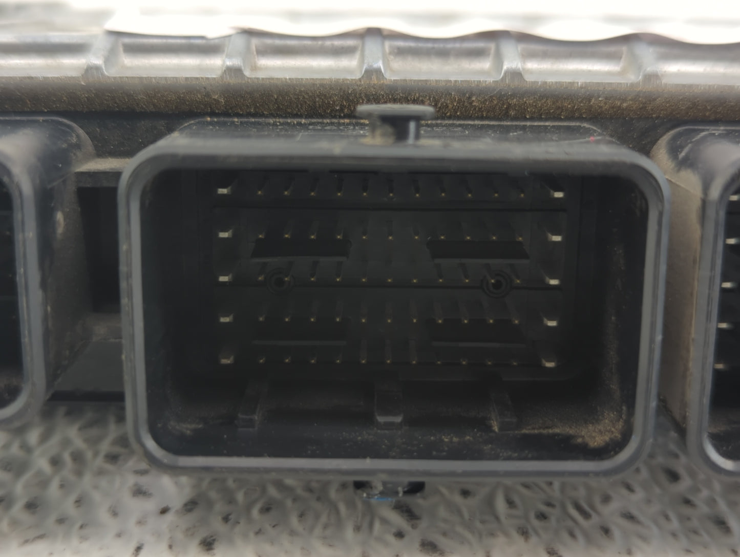 2020-2022 Nissan Versa PCM Engine Control Computer ECU ECM PCU OEM P/N:NEC982-057 NEC983-056, NEC983-070 Fits Fits 2020 2021