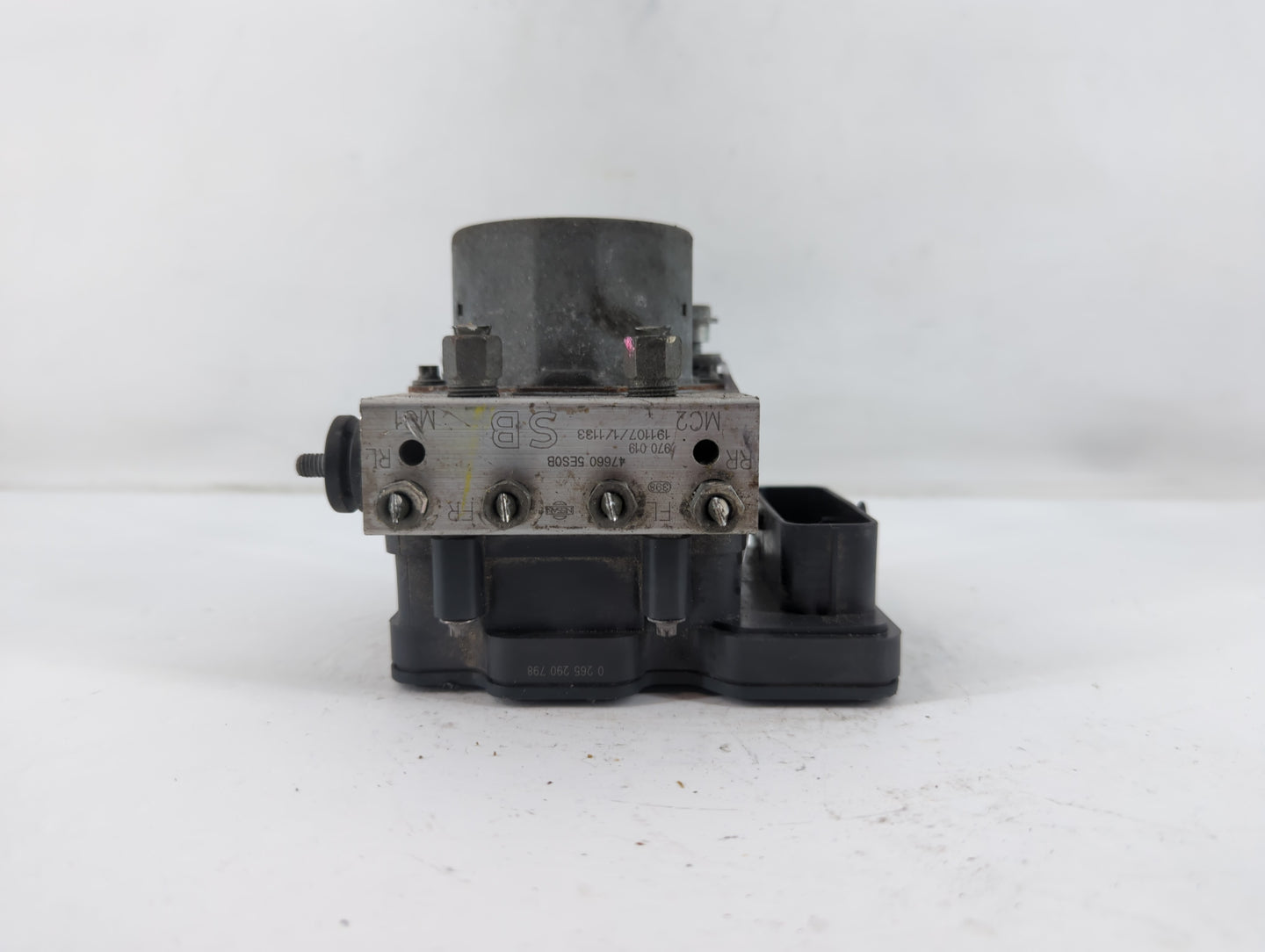 2020-2022 Nissan Versa ABS Pump Control Module Replacement P/N:47660 5ES0B Fits Fits 2020 2021 2022 OEM Used Auto Parts - Oe