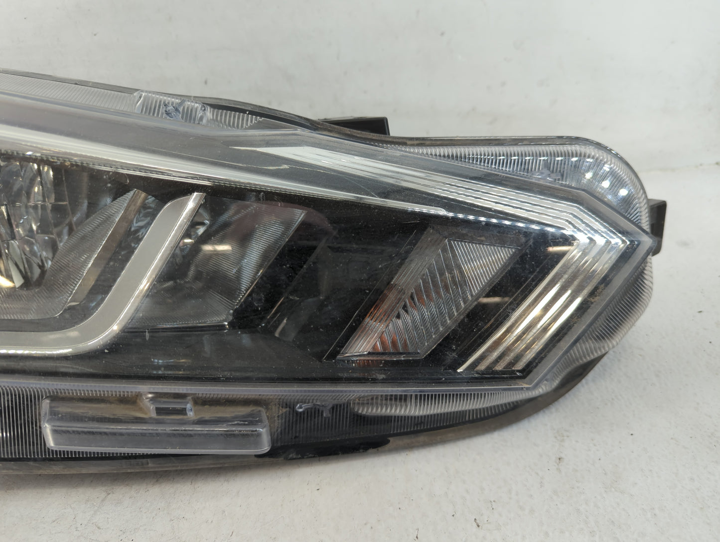 2020-2022 Nissan Versa Driver Left Oem Head Light Headlight Lamp 783628 - Oemusedautoparts1.com