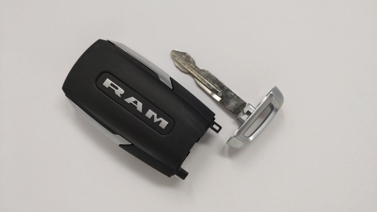 Ram 1500 Keyless Entry Remote Fob OHT-4882056 3 buttons 113035 - Oemusedautoparts1.com