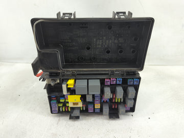 2020 Ram 1500 Fusebox Fuse Box Panel Relay Module P/N:04692143AA 04692139AA, 68083380AA, R62337-001 Fits OEM Used Auto Parts