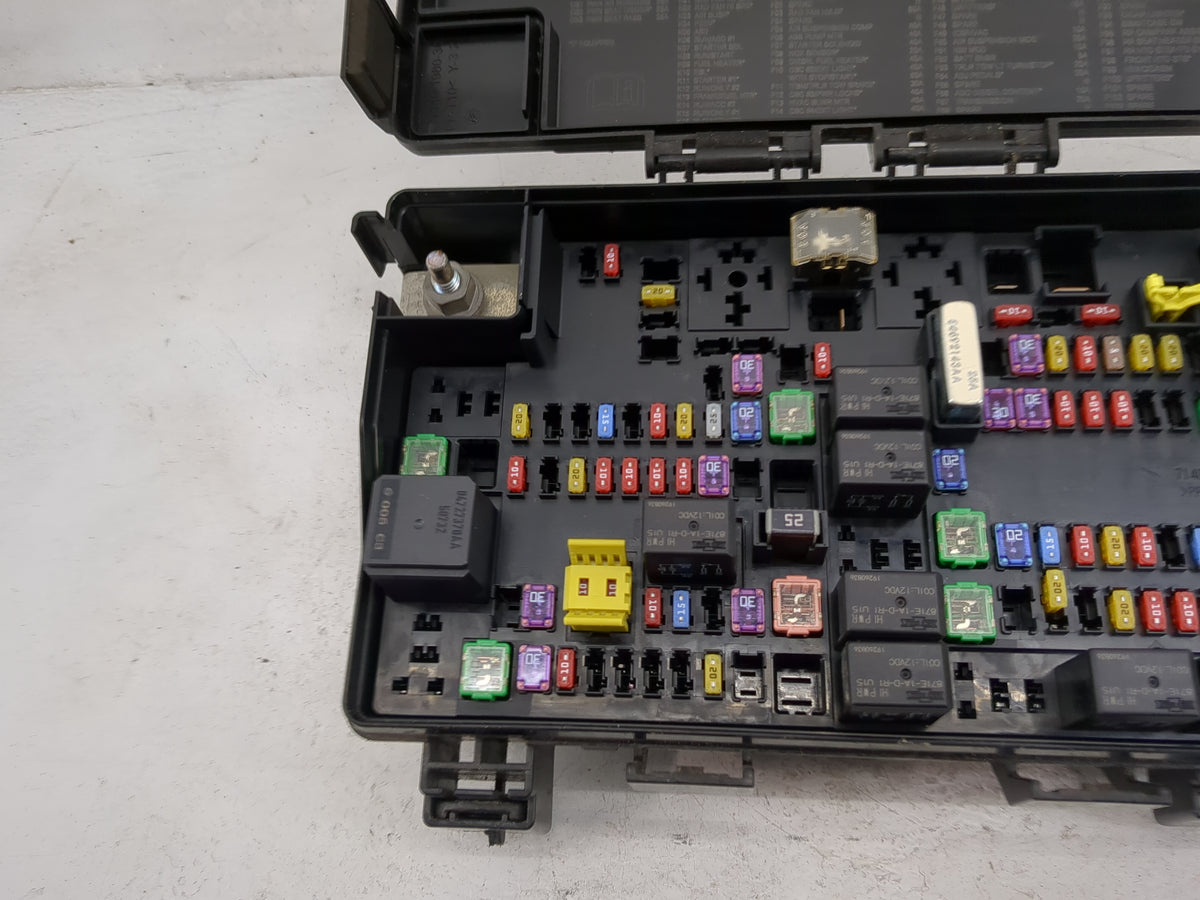 2016-2018 Ram 1500 Fusebox Fuse Box Relay Module Tipm P68322373ad - Oemusedautoparts1.com