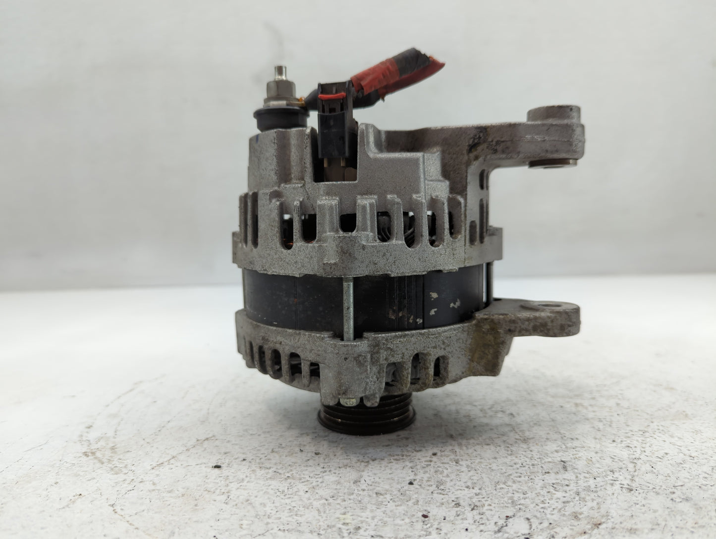 2020 Ram 1500 Classic Alternator Replacement Generator Charging Assembly Engine OEM P/N:5602976 Fits OEM Used Auto Parts - O