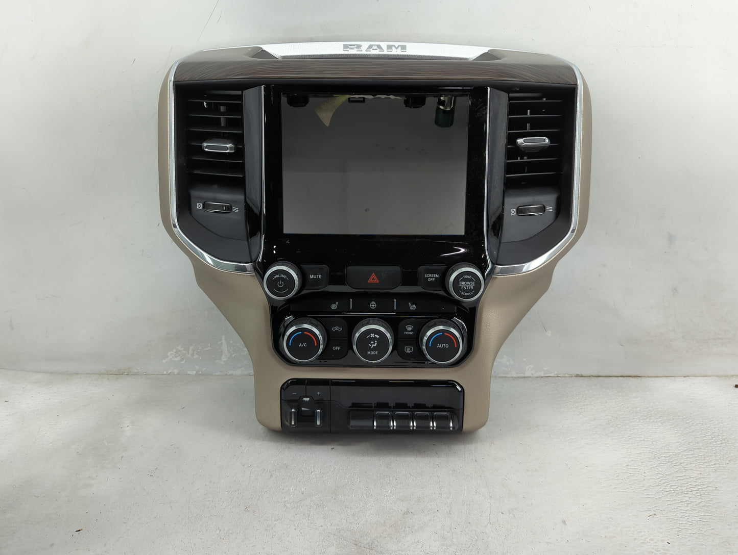 2020 Ram 2500 Climate Control Module Temperature AC/Heater Replacement P/N:P68340277AC 17023208-03 Fits OEM Used Auto Parts 