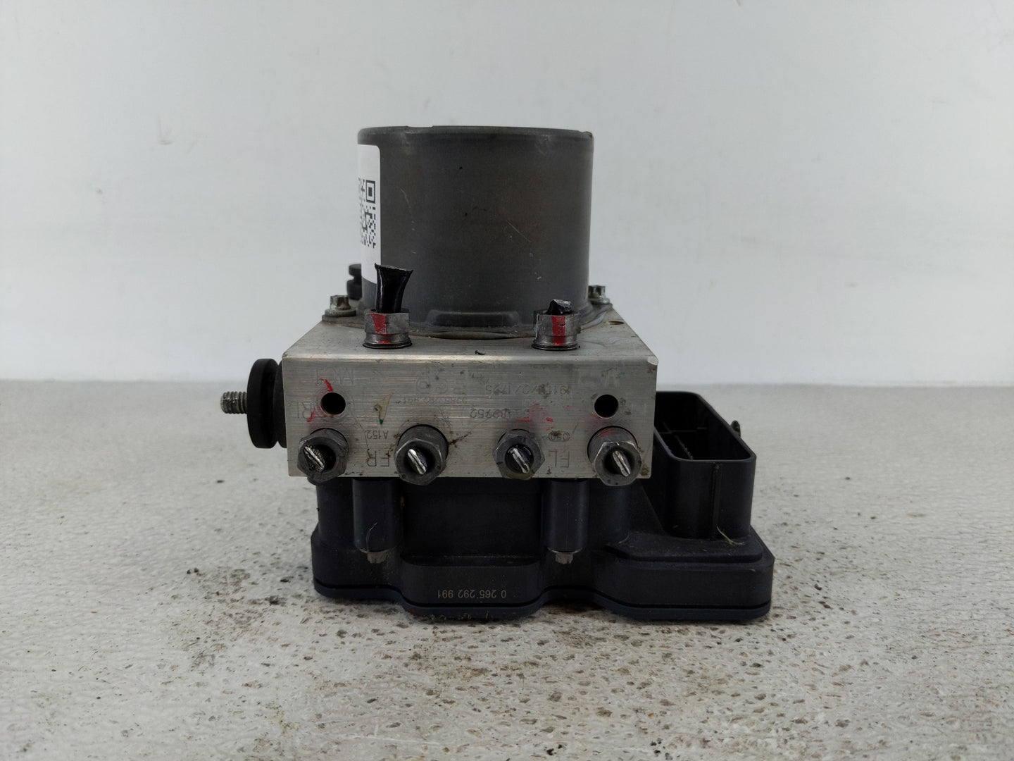 2020 Ram Promaster 2500 ABS Pump Control Module Replacement P/N:53482752 Fits OEM Used Auto Parts - Oemusedautoparts1.com