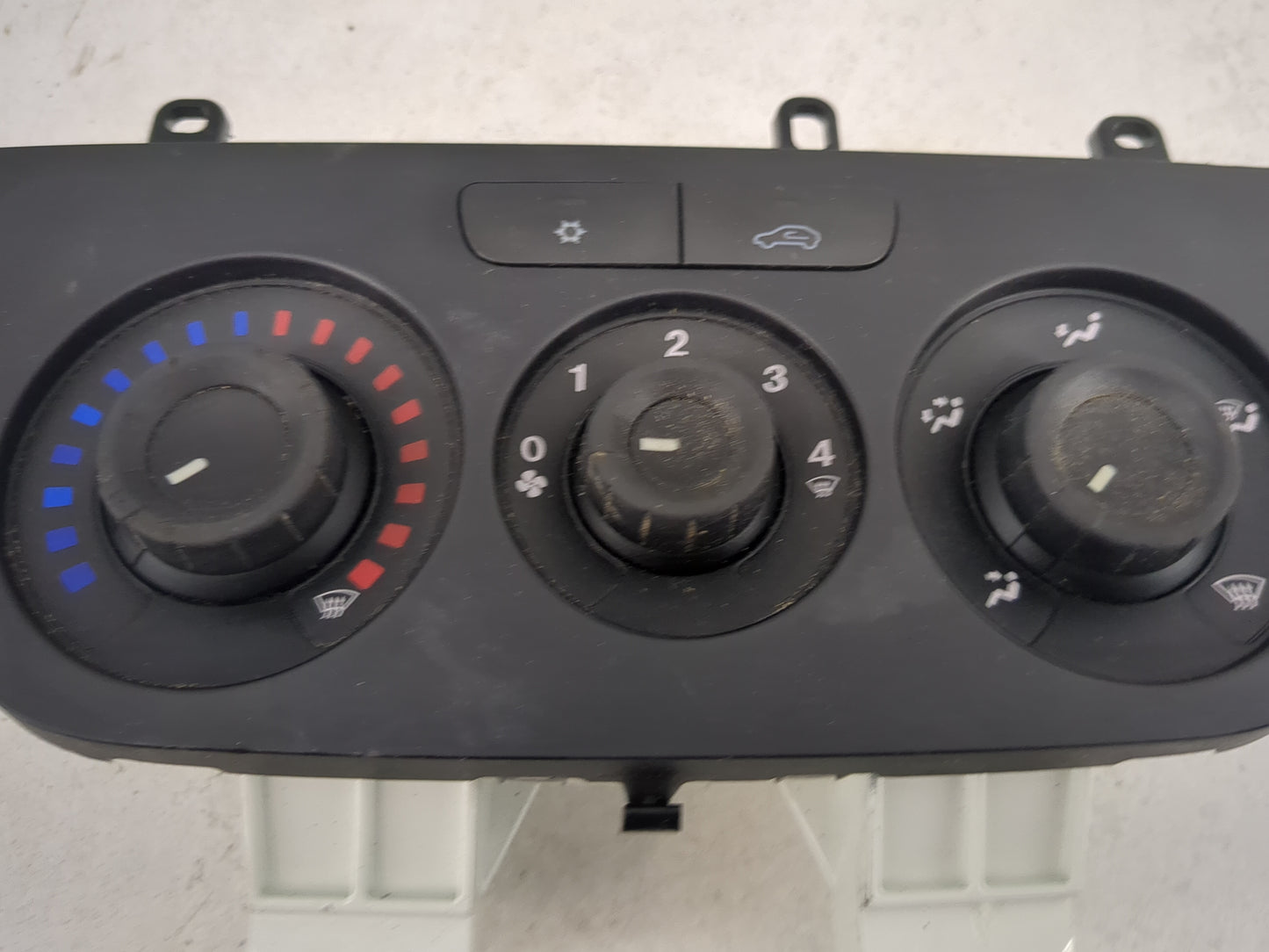 2019-2022 Ram Promaster City Climate Control Module Temperature AC/Heater Replacement P/N:73569147/3 Fits Fits 2019 2020 202
