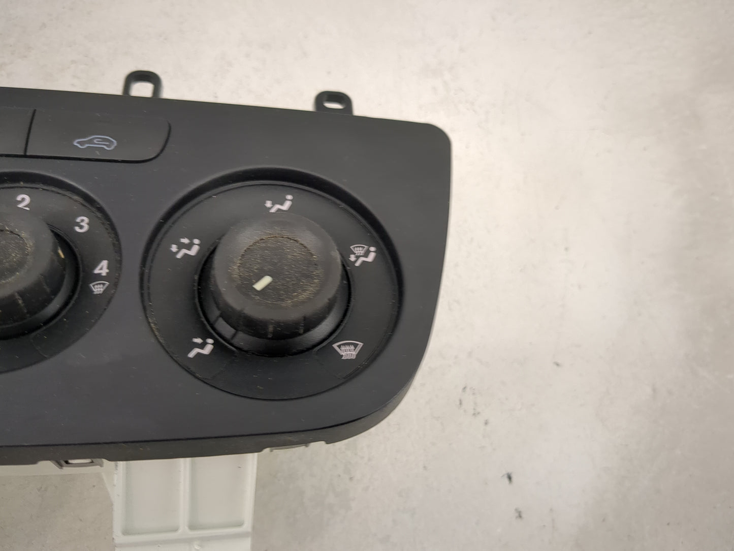2019-2022 Ram Promaster City Climate Control Module Temperature AC/Heater Replacement P/N:73569147/3 Fits Fits 2019 2020 202