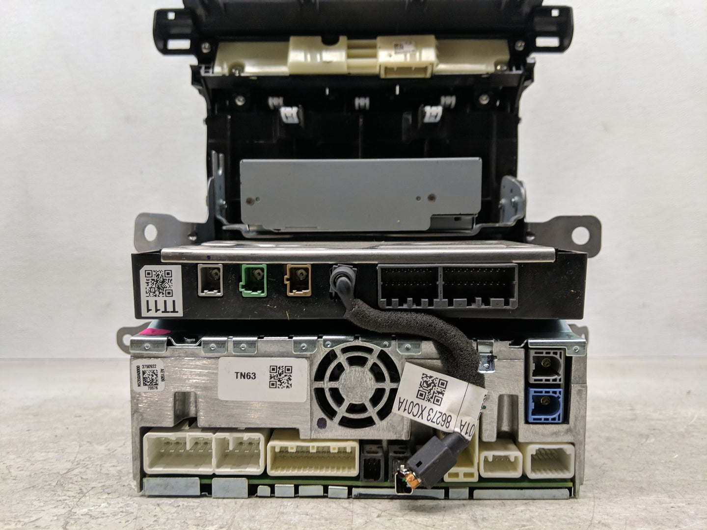 2020 Subaru Ascent Radio AM FM Cd Player Receiver Replacement P/N:82131AN00A Fits OEM Used Auto Parts - Oemusedautoparts1.co