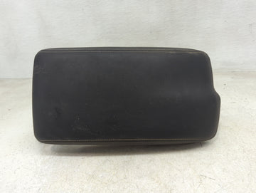 2020 Subaru Ascent Center Console Armrest Cover Lid Fits OEM Used Auto Parts - Oemusedautoparts1.com