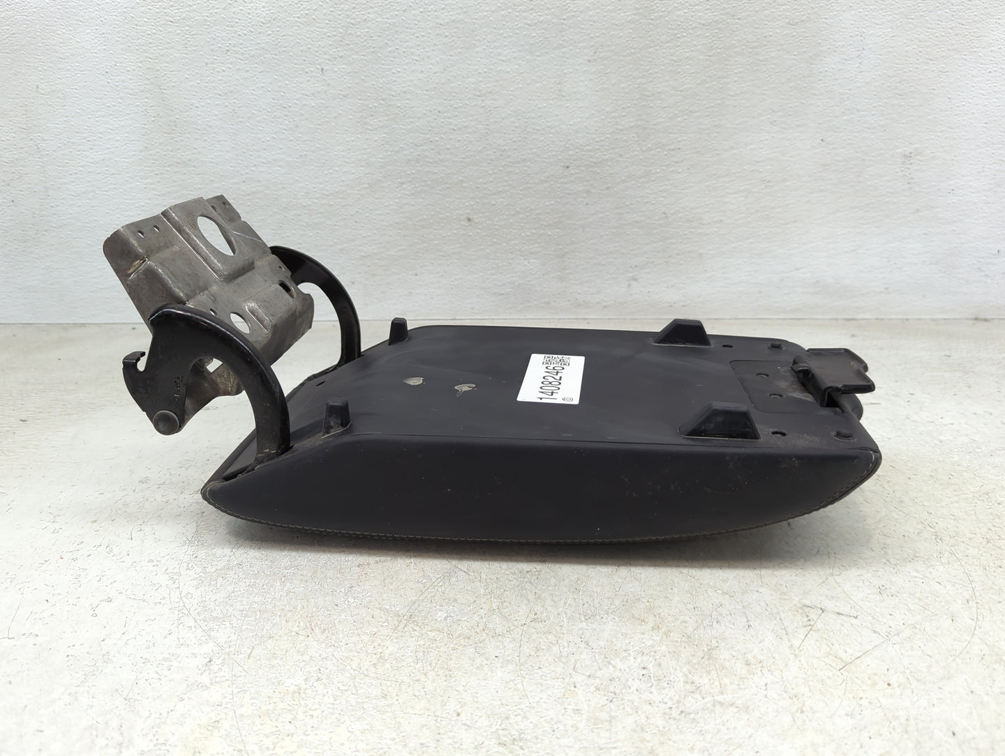 2020 Subaru Ascent Center Console Armrest Cover Lid Fits OEM Used Auto Parts - Oemusedautoparts1.com
