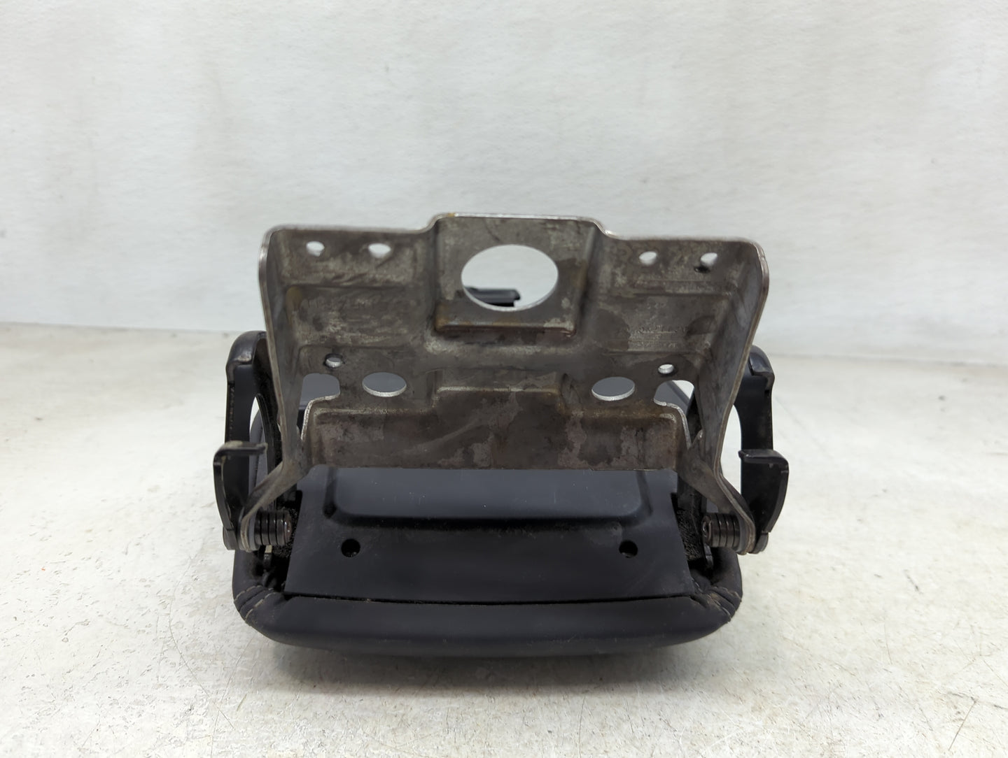 2020 Subaru Ascent Center Console Armrest Cover Lid Fits OEM Used Auto Parts - Oemusedautoparts1.com