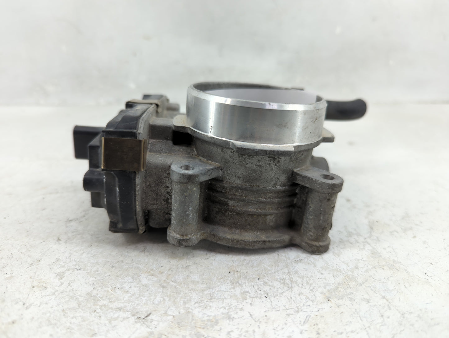 2020 Subaru Ascent Throttle Body P/N:RME60-350 Fits Fits 2021 2022 OEM Used Auto Parts - Oemusedautoparts1.com