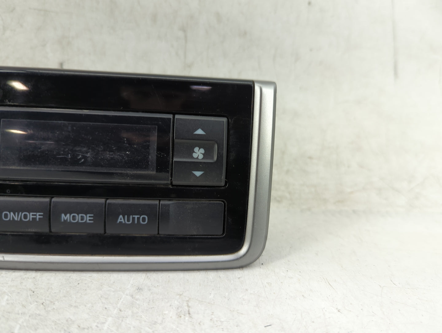 2020 Subaru Ascent Climate Control Module Temperature AC/Heater Replacement P/N:72312XC00A Fits OEM Used Auto Parts - Oemuse