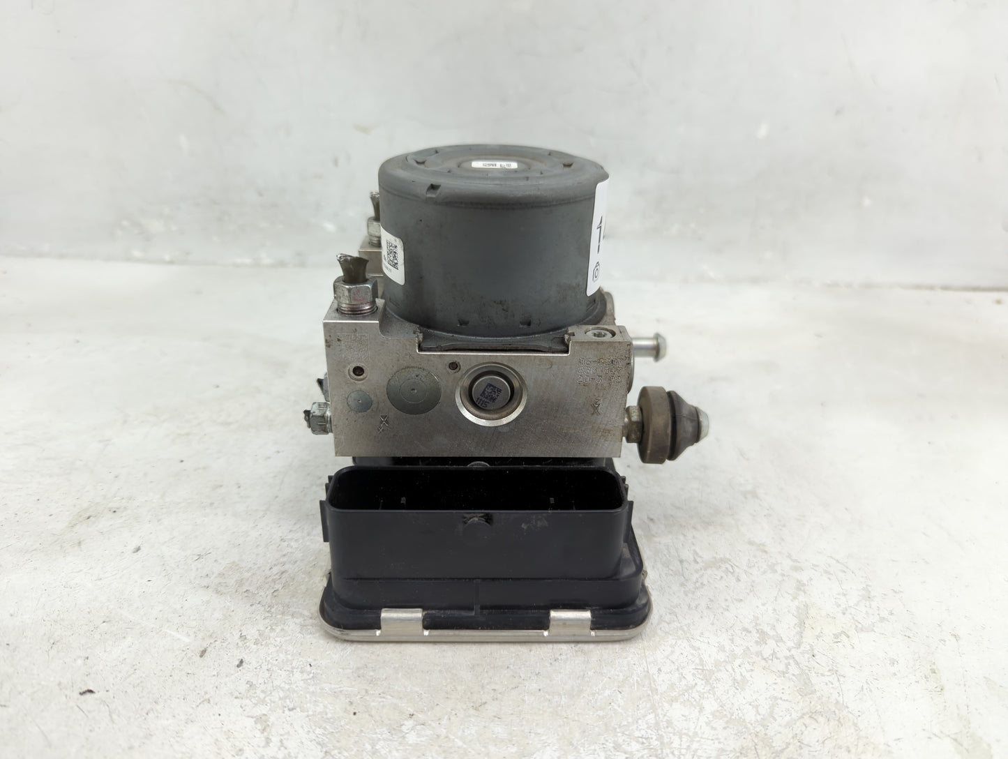 2020 Subaru Ascent ABS Pump Control Module Replacement P/N:27536XC00A Fits OEM Used Auto Parts - Oemusedautoparts1.com